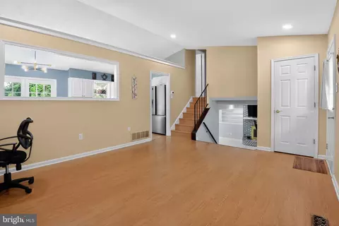 Living - 303 Ternwing Dr, Arnold, MD 21012 photo 1 of 6