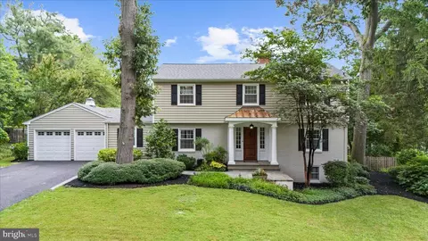 305 Saint Ives Dr, Severna Park, MD 21146