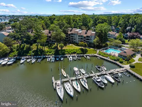 6 President Point Dr #B3, Annapolis, MD 21403