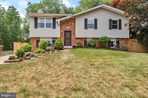 1109 Silverleaf Dr, Arnold, MD 21012