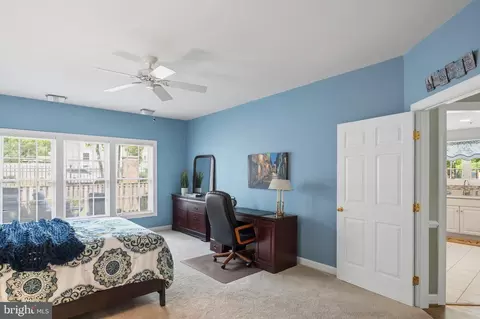 Bedroom - 338 Hamlet Cir, Edgewater, MD 21037 photo 2 of 4