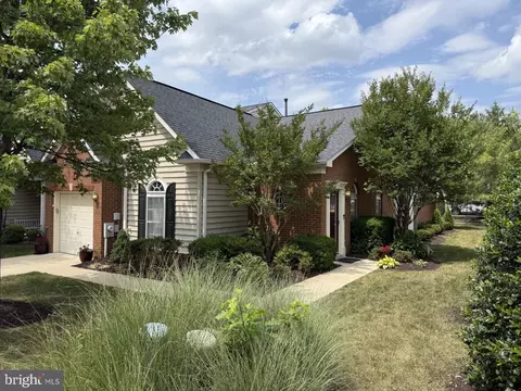 338 Hamlet Cir, Edgewater, MD 21037