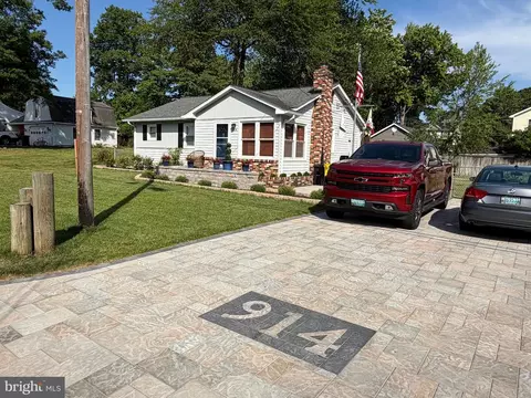 914 Holly Ave, Edgewater, MD 21037