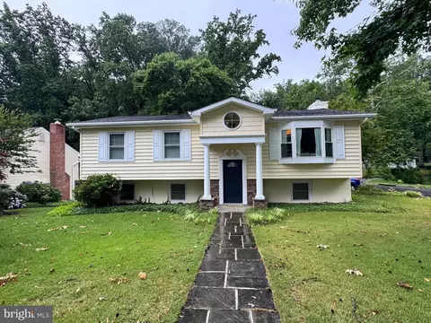 59 Sleepy Hollow Rd, Annapolis, MD 21401