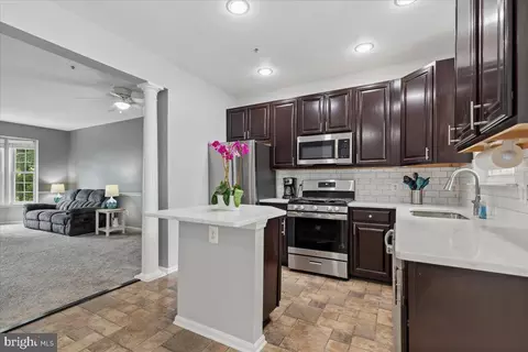 Kitchen - 30 Millhaven Ct, Edgewater, MD 21037 photo 3 of 4