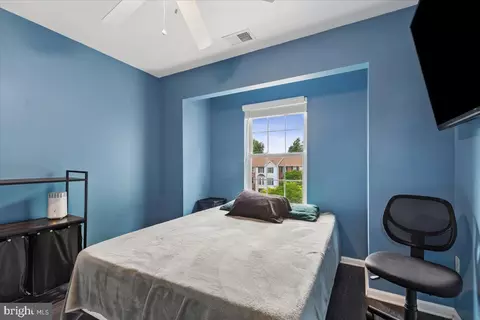 Bedroom - 30 Millhaven Ct, Edgewater, MD 21037 photo 1 of 10