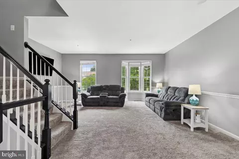 Living - 30 Millhaven Ct, Edgewater, MD 21037 photo 2 of 3