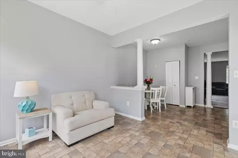 Entry Way - 30 Millhaven Ct, Edgewater, MD 21037 photo 7 of 9