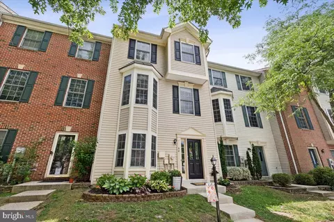 Exterior - 30 Millhaven Ct, Edgewater, MD 21037 photo 3 of 8
