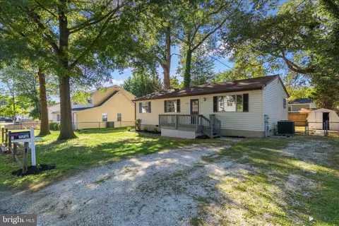 772 Duvall Hwy, Pasadena, MD 21122