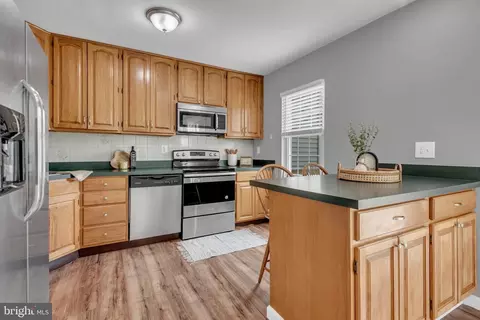 Kitchen - 8650 Head Harbour, Pasadena, MD 21122 photo 2 of 5
