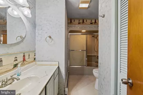 Bath - 7959 Oak Rd, Pasadena, MD 21122 photo 1 of 3