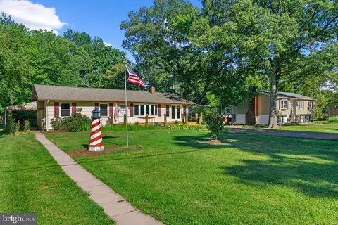 Exterior - 7959 Oak Rd, Pasadena, MD 21122 photo 1 of 8