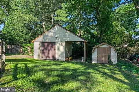 Exterior - 7959 Oak Rd, Pasadena, MD 21122 photo 8 of 8
