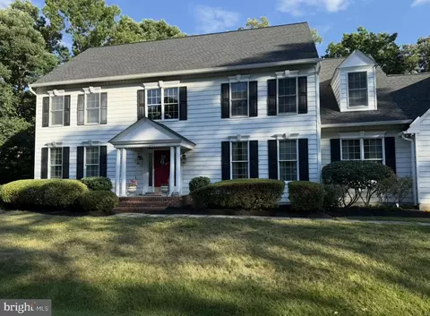319 Carlyn Dr, Severna Park, MD 21146