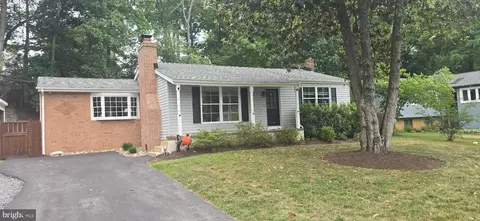 108 Maple Dr, Annapolis, MD 21403