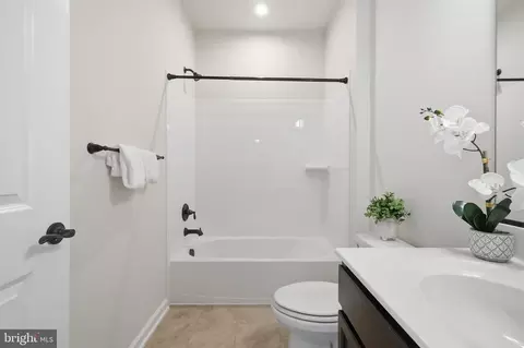 Entry Way - 3272 Watershed Blvd, Laurel, MD 20724 photo 8 of 11