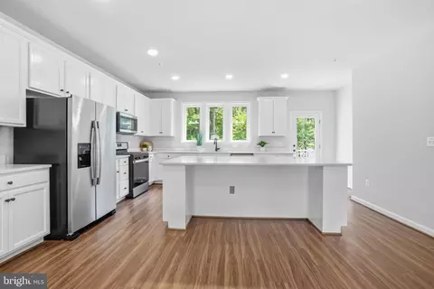 Entry Way - 3272 Watershed Blvd, Laurel, MD 20724 photo 2 of 11