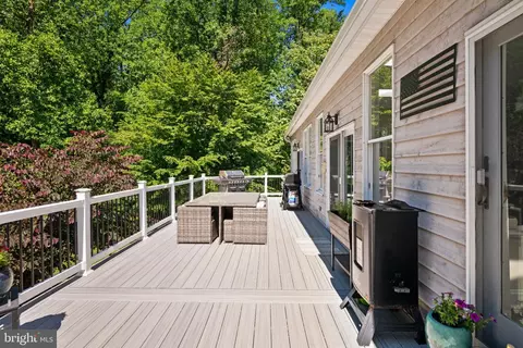 Exterior - 234 Meadowgate Dr, Annapolis, MD 21409 photo 3 of 8