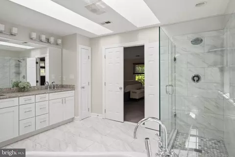 Bath - 234 Meadowgate Dr, Annapolis, MD 21409 photo 3 of 4