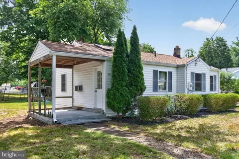 Exterior - 303 Holly Rd, Edgewater, MD 21037 photo 5 of 5