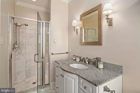 Bath - 3650 Bay Dr, Edgewater, MD 21037 photo 3 of 5