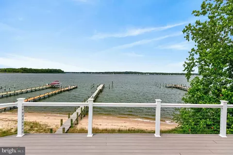 View/Area - 3650 Bay Dr, Edgewater, MD 21037 photo 2 of 6