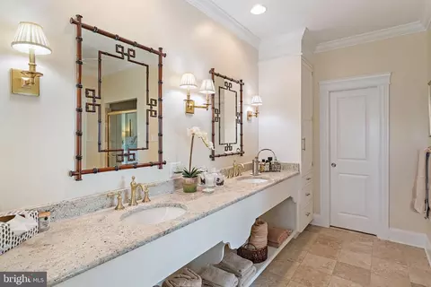 Bath - 3650 Bay Dr, Edgewater, MD 21037 photo 2 of 5