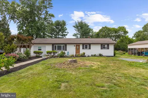 949 Oakdale Cir, Millersville, MD 21108