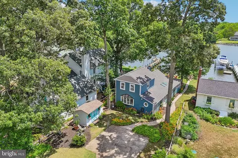 275 Gibson Rd, Pasadena, MD 21122
