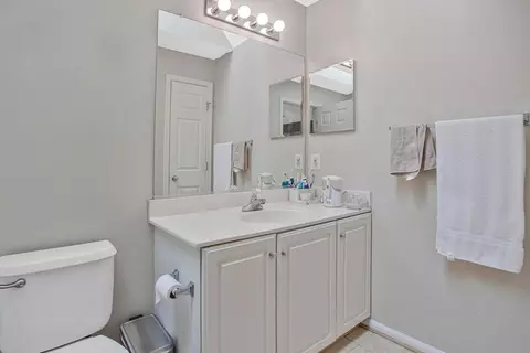 Bath - 648 Howards Loop #19, Annapolis, MD 21401 photo 3 of 3