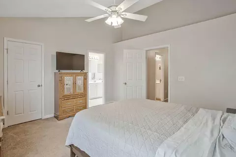 Bedroom - 648 Howards Loop #19, Annapolis, MD 21401 photo 2 of 5