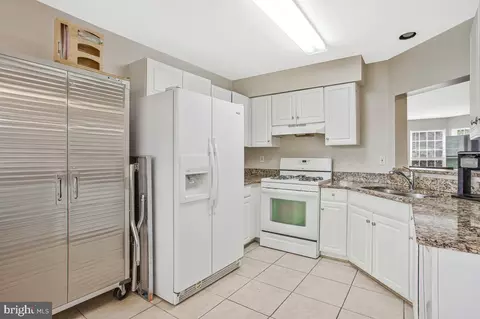 Kitchen - 648 Howards Loop #19, Annapolis, MD 21401 photo 1 of 4