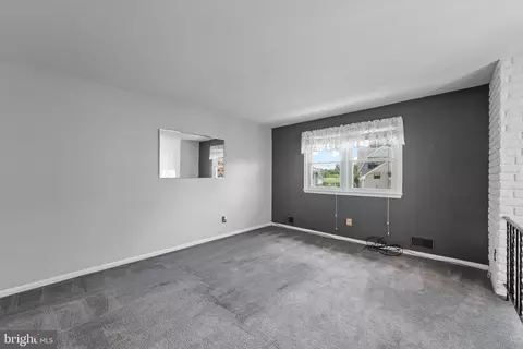 Living - 1247 River Bay Rd, Annapolis, MD 21409 photo 3 of 9