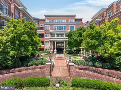 66 Franklin St #412, Annapolis, MD 21401