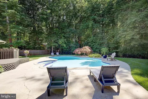 Exterior - 2190 Hallmark Ct, Gambrills, MD 21054 photo 11 of 13