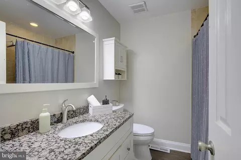 Bath - 2190 Hallmark Ct, Gambrills, MD 21054 photo 2 of 3