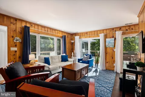 Living - 1211 Dixona Dr, Edgewater, MD 21037 photo 2 of 2