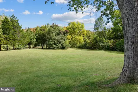 Exterior - 1211 Dixona Dr, Edgewater, MD 21037 photo 2 of 7