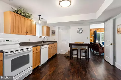 Kitchen - 1211 Dixona Dr, Edgewater, MD 21037 photo 2 of 2