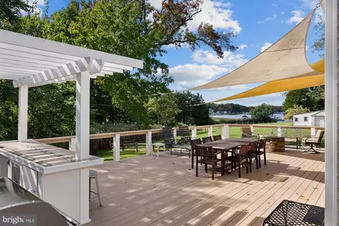 Exterior - 1211 Dixona Dr, Edgewater, MD 21037 photo 5 of 7
