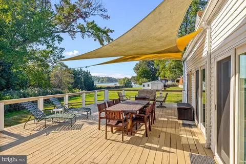 Exterior - 1211 Dixona Dr, Edgewater, MD 21037 photo 1 of 4