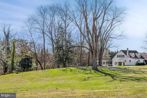 Exterior - 1211 Dixona Dr, Edgewater, MD 21037 photo 2 of 4