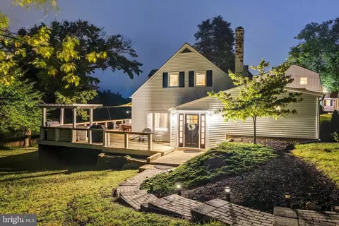 Exterior - 1211 Dixona Dr, Edgewater, MD 21037 photo 3 of 4