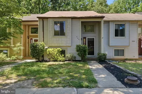 504 Greenblades Ct, Arnold, MD 21012