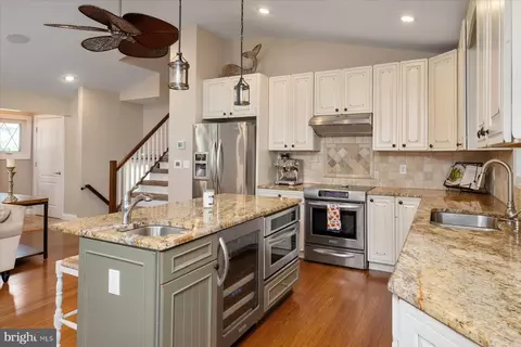 Kitchen - 1134 Valley Dr, Pasadena, MD 21122 photo 3 of 3