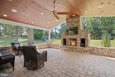 Exterior - 1134 Valley Dr, Pasadena, MD 21122 photo 2 of 12