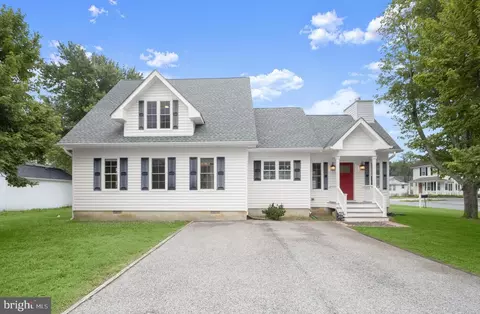 5222 Spring Ave, Shady Side, MD 20764