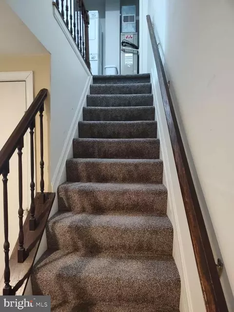 Entry Way - 624 Newbridge Ct, Arnold, MD 21012 photo 2 of 3