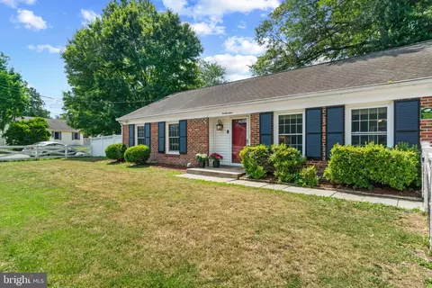 Exterior - 117 Oakwood Rd, Edgewater, MD 21037 photo 7 of 15